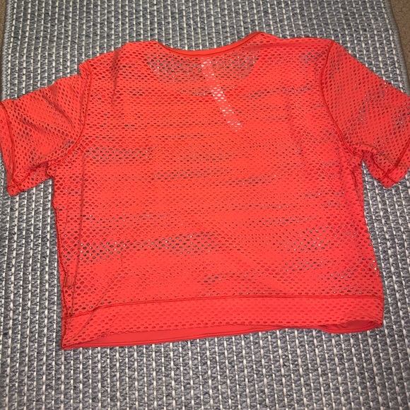 lululemon top - Picture 2 of 4